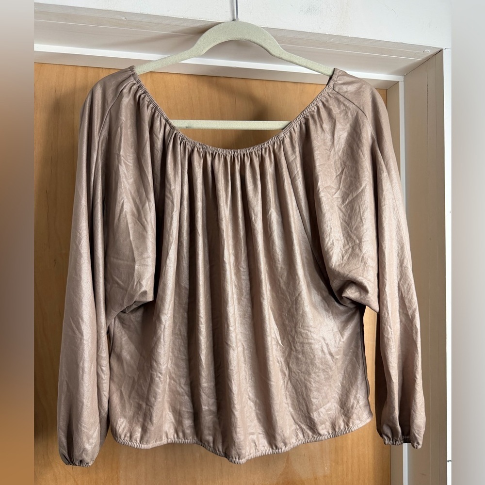 Rag & Bone Women’s Gold Off Shoulder Long-Sleeve Blouse. Size: Xtra Small
